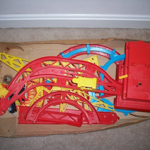 Vintage 1978 Durham's Motorized Daredevil Stunt Track Toy Car Tracks Non Working - Picture 1 of 11